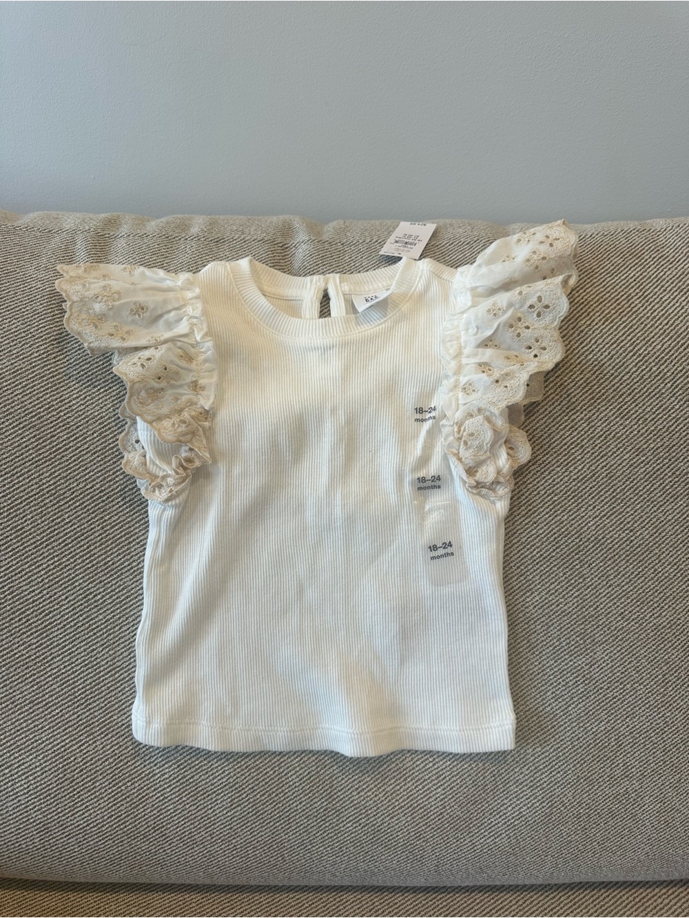 GAP Kids NWT 18-24mo Cream Ribbed Top with Eyelet Ruffle Sleeves